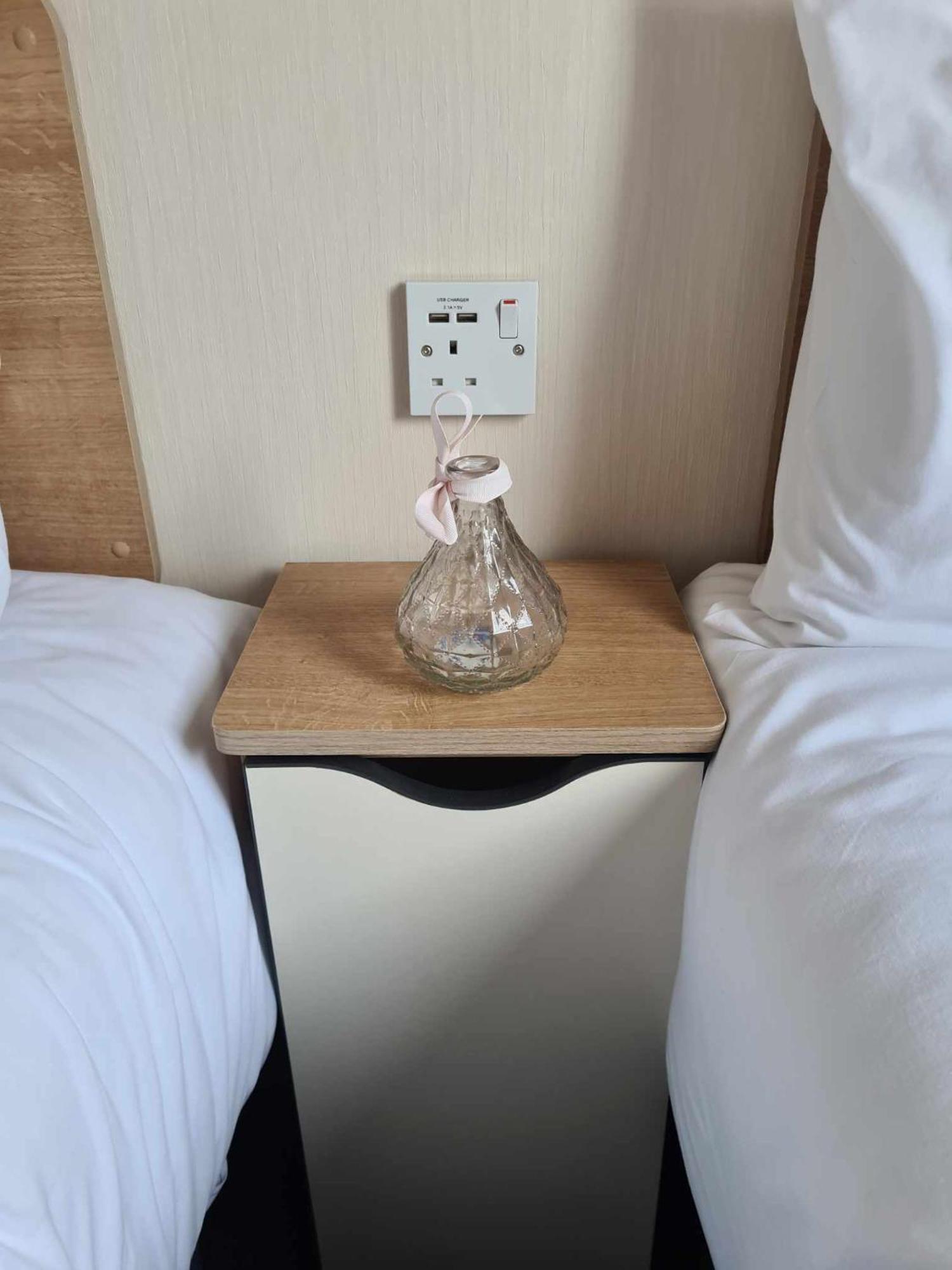 Happy Days Caravan Primrose Valley Filey Extérieur photo